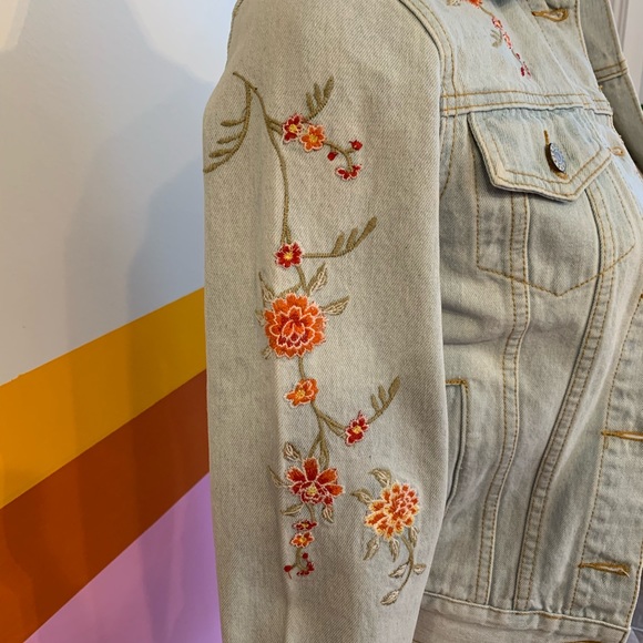 NEW free people embroidered denim jacket . - Picture 9 of 9